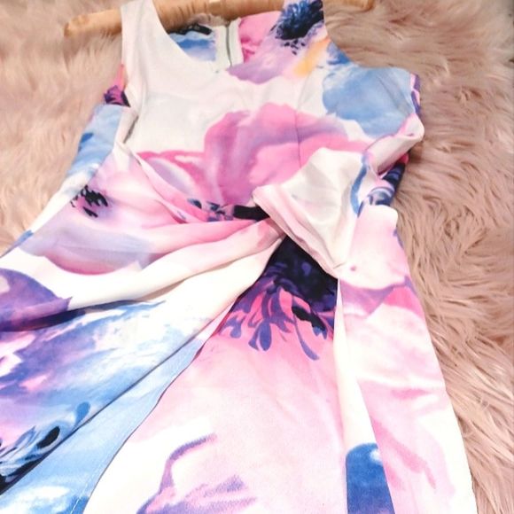 💰3/$30Vibrant mini front knot dress - Picture 3 of 8